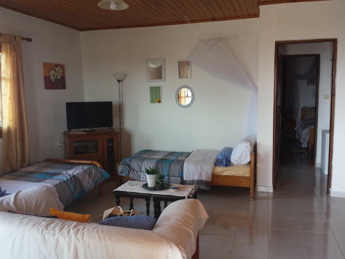 Smile House Near Athens Airport 300M From The Sea Villa Artemida  Luaran gambar
