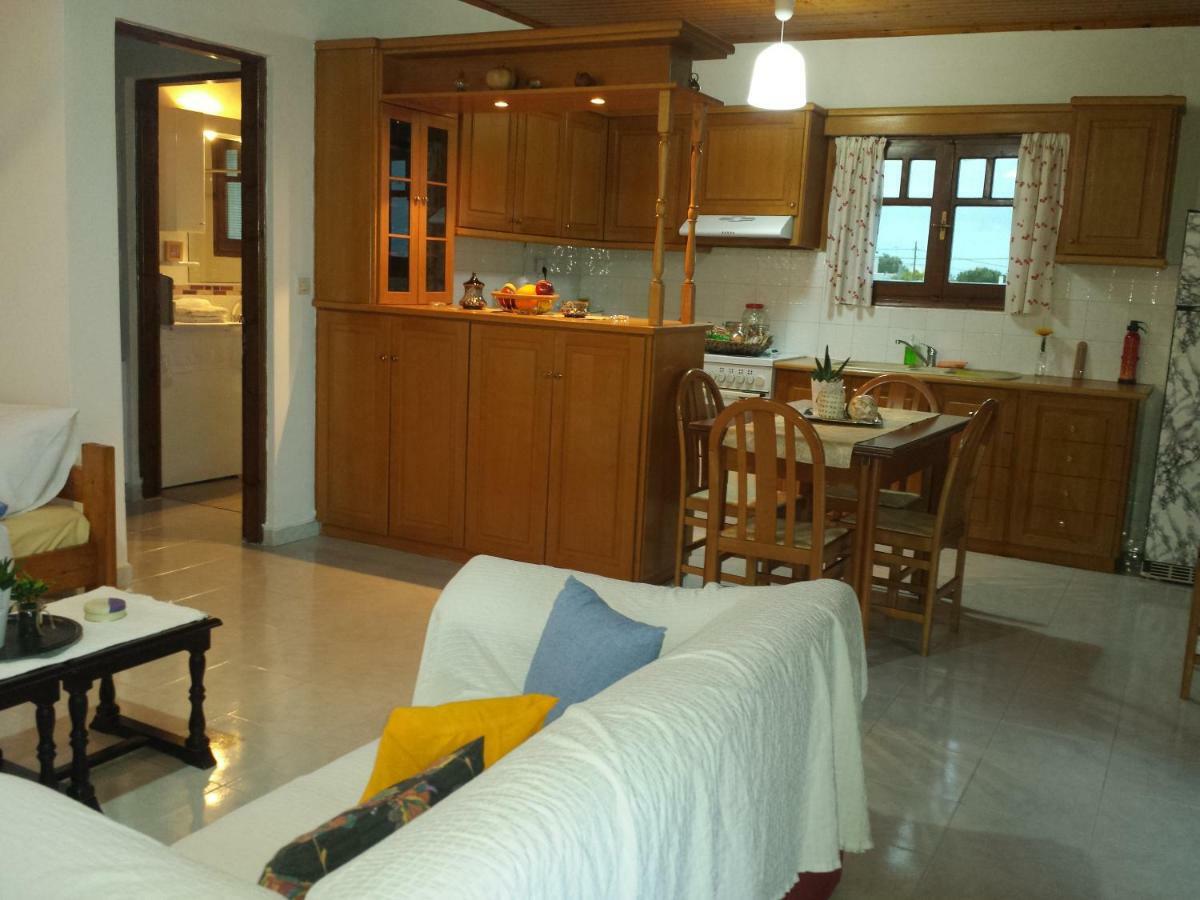 Smile House Near Athens Airport 300M From The Sea Villa Artemida  Luaran gambar